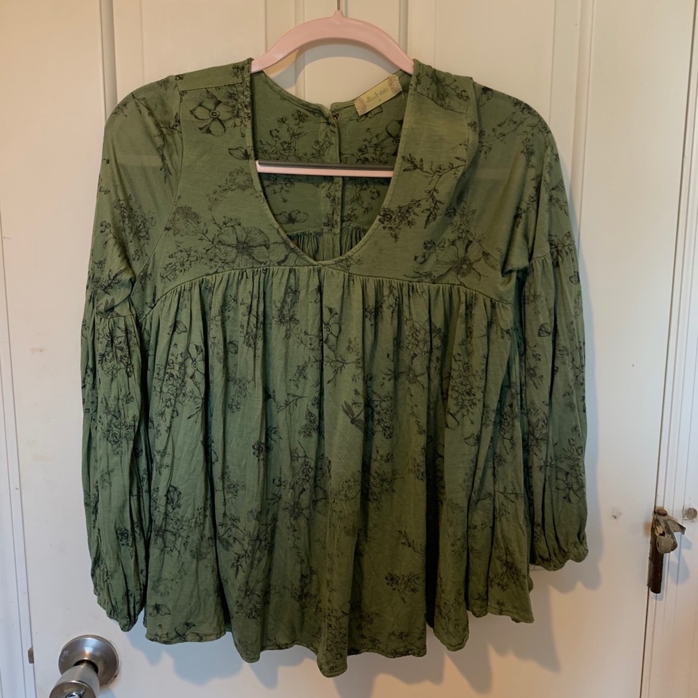 Altar’d State flowy top